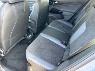 VOLKSWAGEN ID.4 Pro Performance