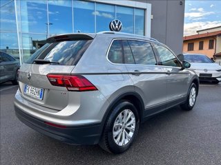 VOLKSWAGEN Tiguan 1.4 TSI Business BlueMotion Technology