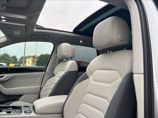 VOLKSWAGEN Touareg 3.0 V6 TDI SCR Elegance