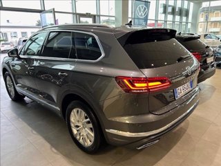 VOLKSWAGEN Touareg 3.0 V6 TDI SCR Elegance