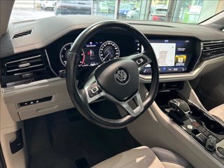 VOLKSWAGEN Touareg 3.0 V6 TDI SCR Elegance