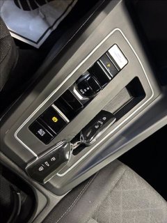 VOLKSWAGEN Golf 1.0 eTSI EVO DSG Life