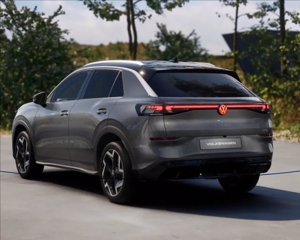 VOLKSWAGEN T-Roc 1.5 eTSI ACT 150 CV DSG R-Line