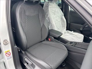 VOLKSWAGEN T-Roc 1.5 eTSI ACT 150 CV DSG R-Line